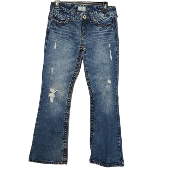 Aeropostale Hailey Distressed Jeans sz 4 short - Picture 1 of 10